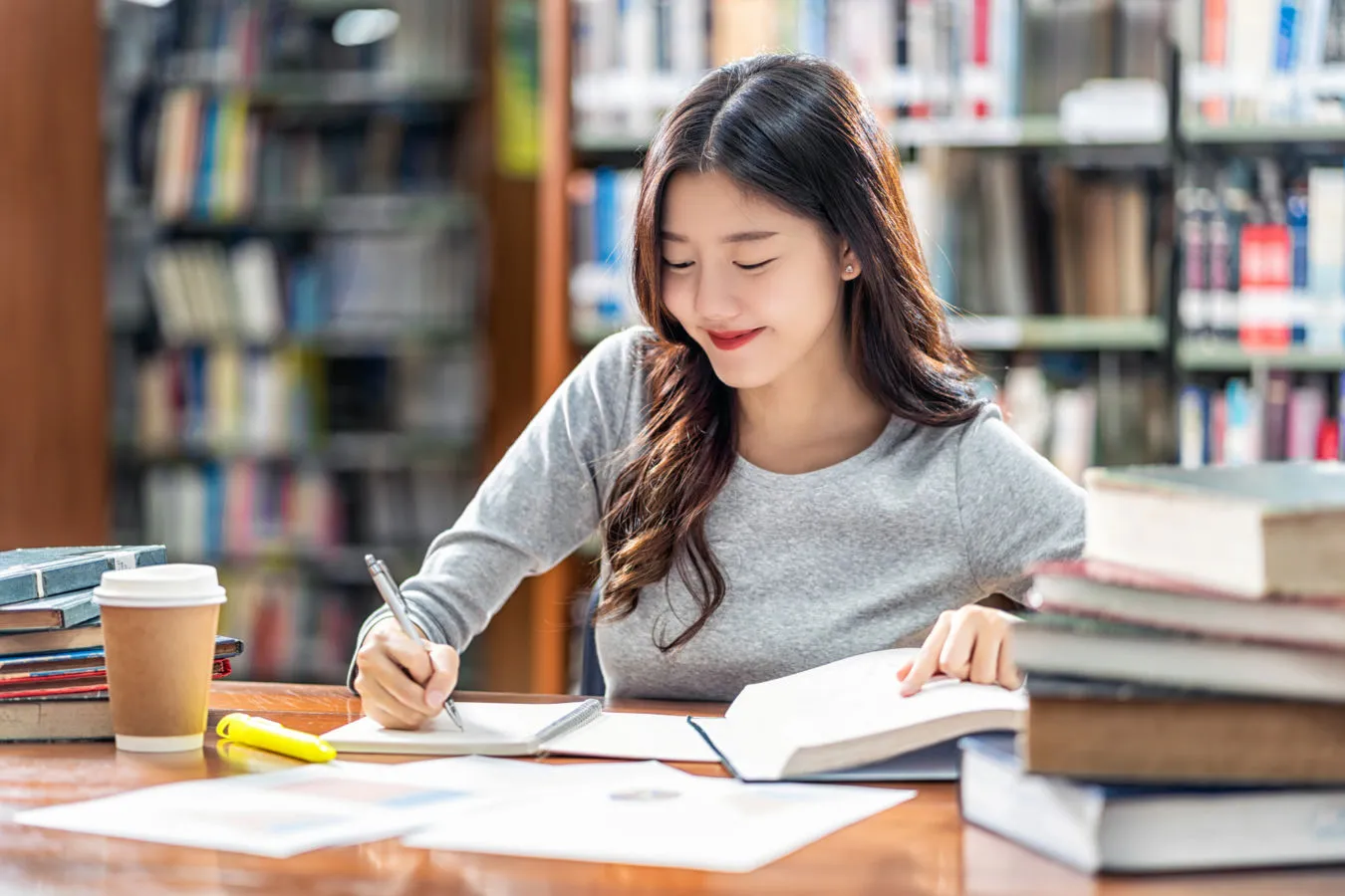 Kursus TOEFL Bersertifikat untuk Mahasiswa dengan Materi Lengkap
