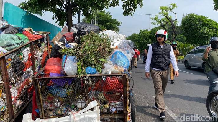 jenis gerobak sampah berdasarkan fungsi