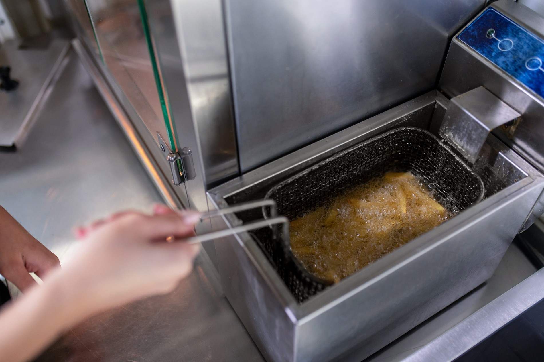 Persiapan Bahan Sebelum Vacuum Frying agar Hasil Lebih Baik